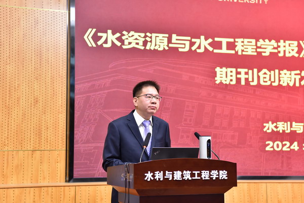 小宝探花
党委书记郑伟主持开幕式1.jpg